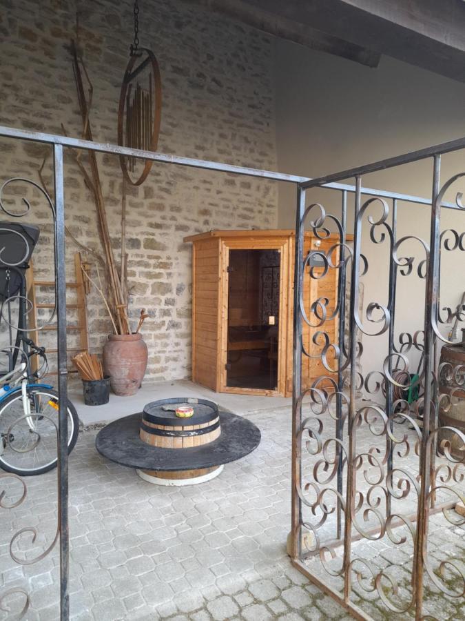 Le Vieux Pressoir Apartment Saint-Germain-lès-Arlay Екстериор снимка
