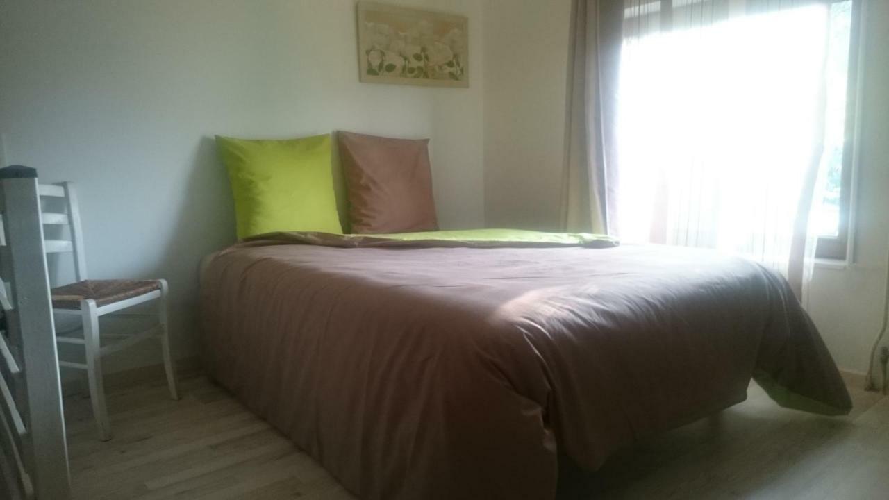 Le Vieux Pressoir Apartment Saint-Germain-lès-Arlay Екстериор снимка