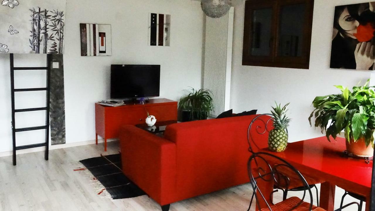 Le Vieux Pressoir Apartment Saint-Germain-lès-Arlay Екстериор снимка